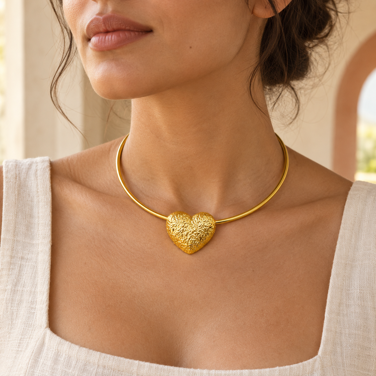 Golden Casting Heart Choker