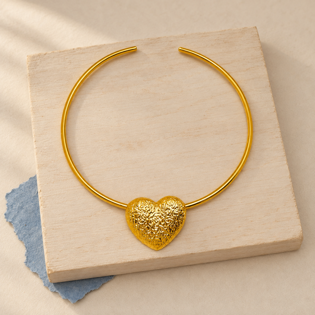 Golden Casting Heart Choker