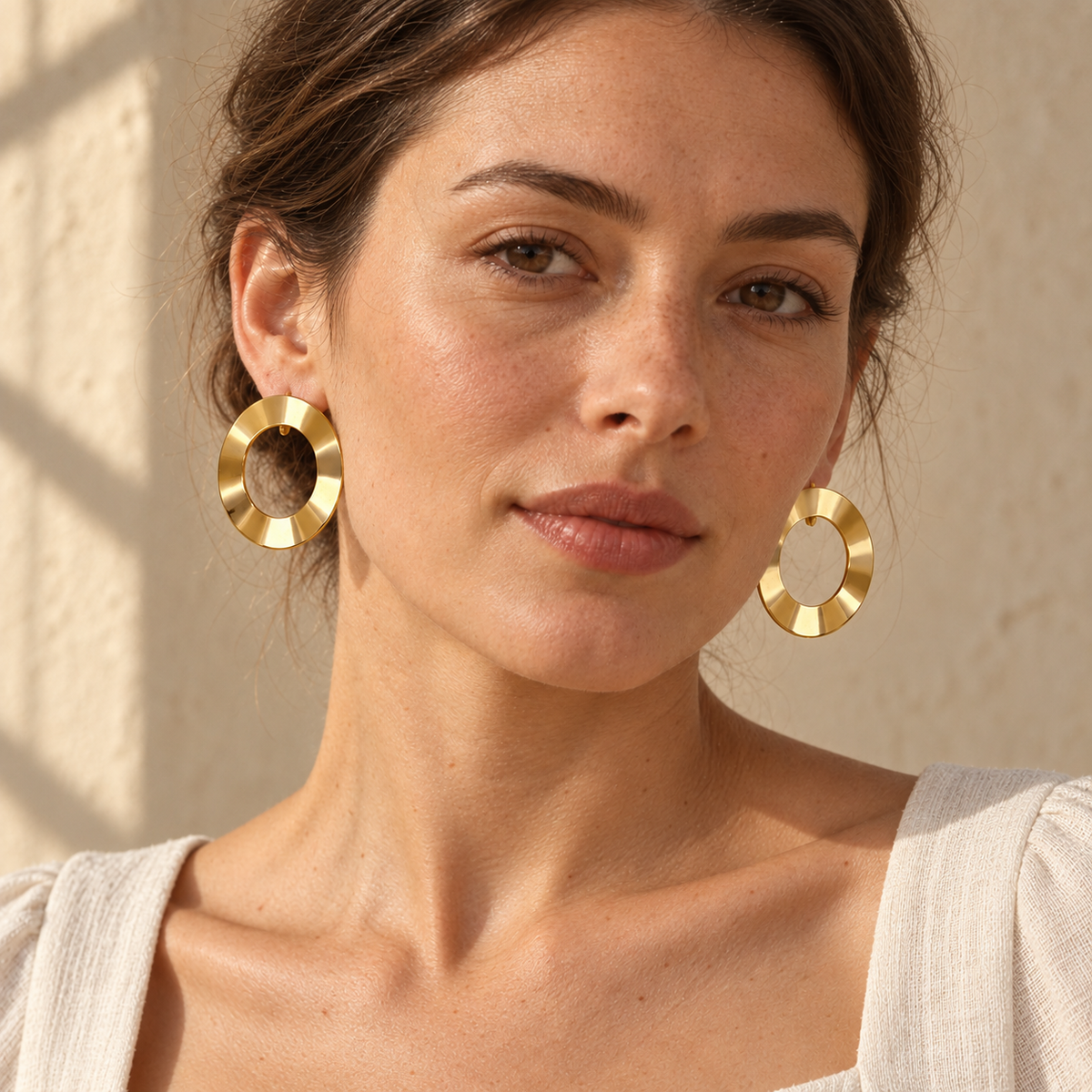 Golden Wave Halo Studs