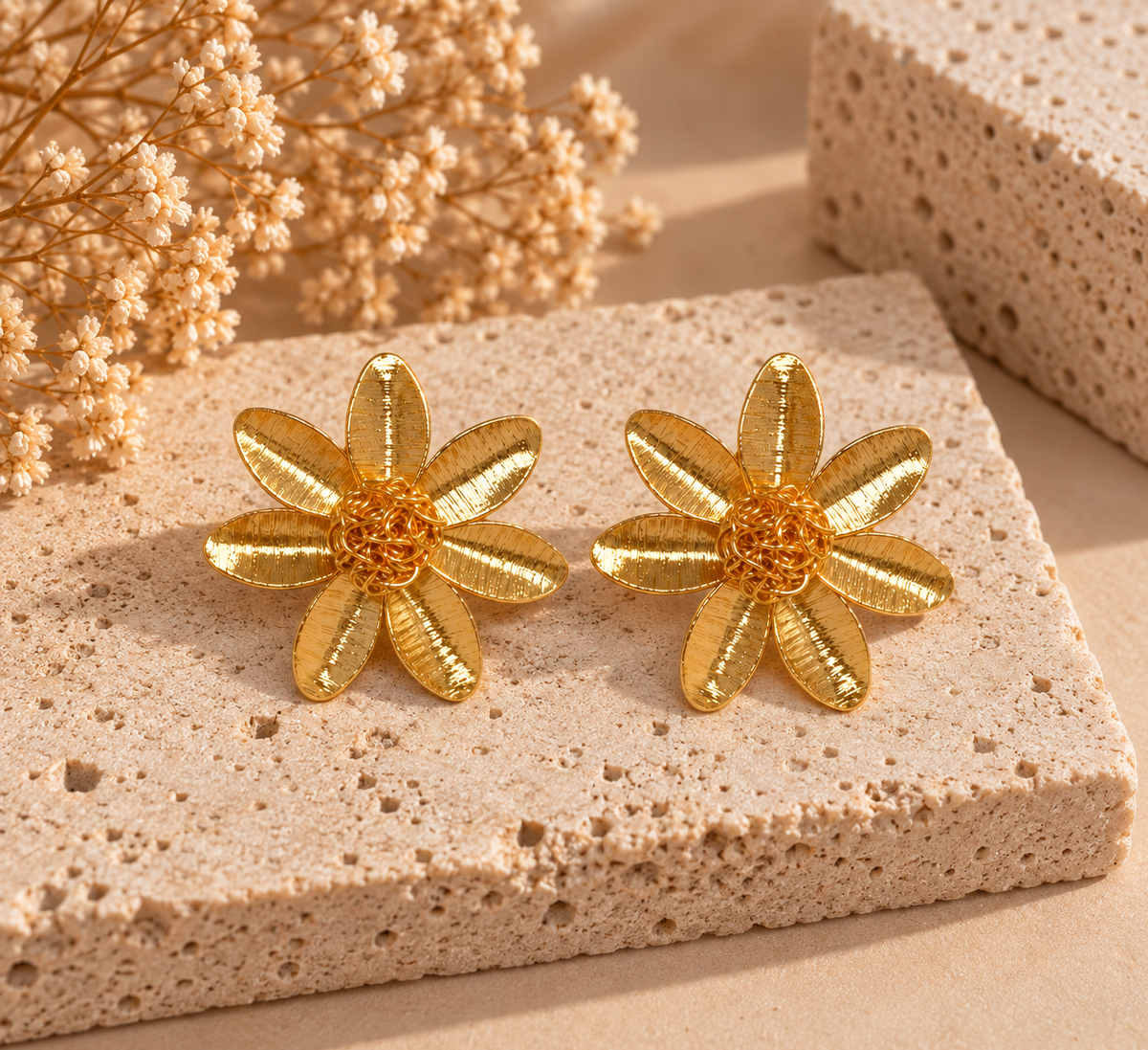Golden Daisy Nest Studs